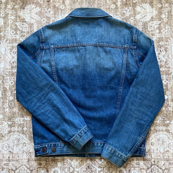 Gap vintage style jean jacket - Picture 3 of 4
